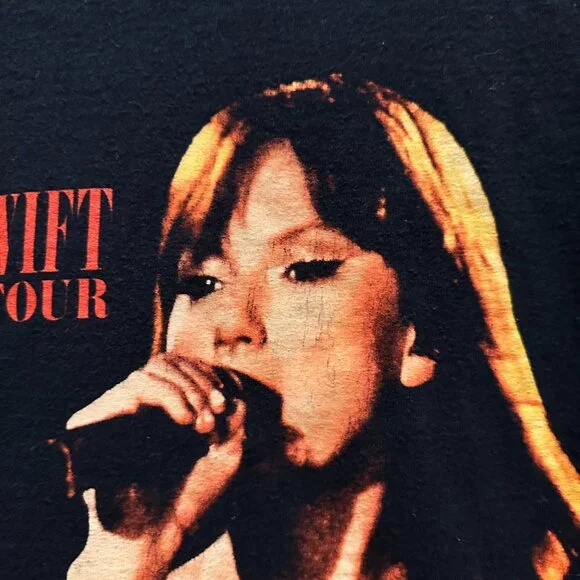Taylor Swift | The Eras Tour Evermore Era Photo Black T-Shirt Size Large - Picture 3 of 4